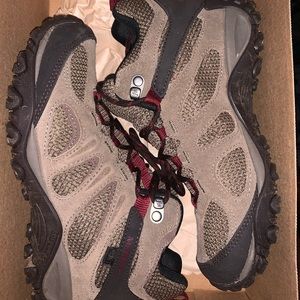 Women’s Merrell hiking shoes